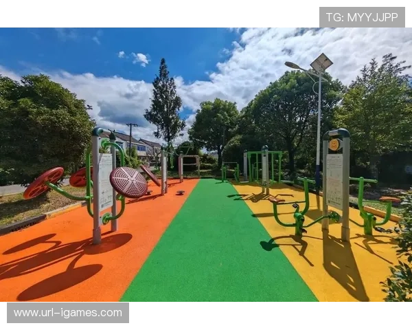 体育设施智能化由场馆向全域延伸，覆盖步道、公园与社区