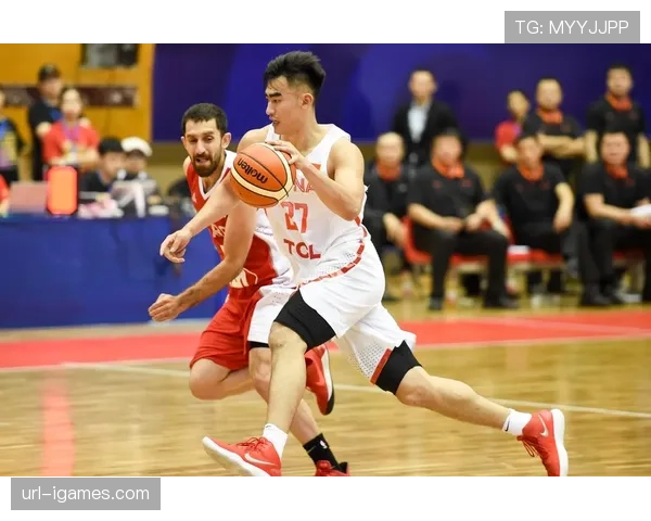 季前赛内部教学赛:王牌队内分组对抗,蓝队凭借更高效的侧翼突击取胜 季前赛内部教学赛:王牌队内分组对抗,蓝队凭借更高效的侧翼突击取胜